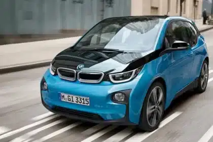 bmw i3 2016 15 1920x1600c 1280x720.jpg