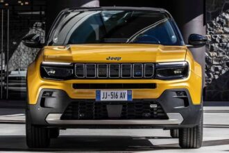 Jeep Avenger 2024 frente