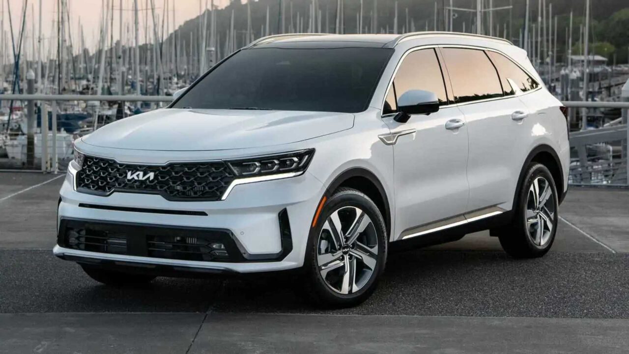 Kia reconoce que los híbridos enchufables son difíciles de vender pero seguirá con los PHEV 3 Kia Sorento PHEV diagonal