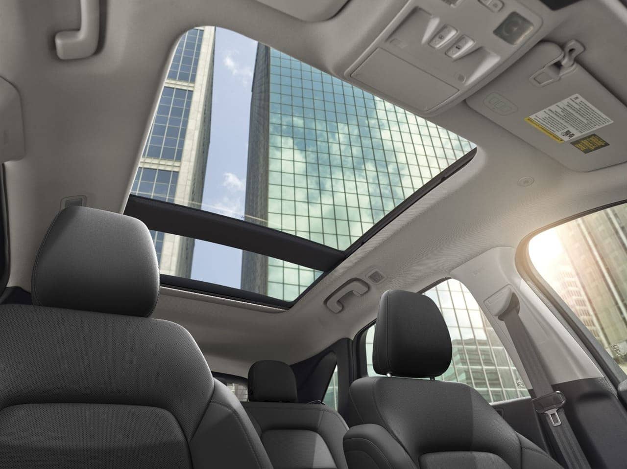 Nueva Ford Escape 2023: Llega a Colombia Redefiniendo la Eficiencia, Tecnología y Sofisticación 5 Ford Escape 2023 techo panoramico