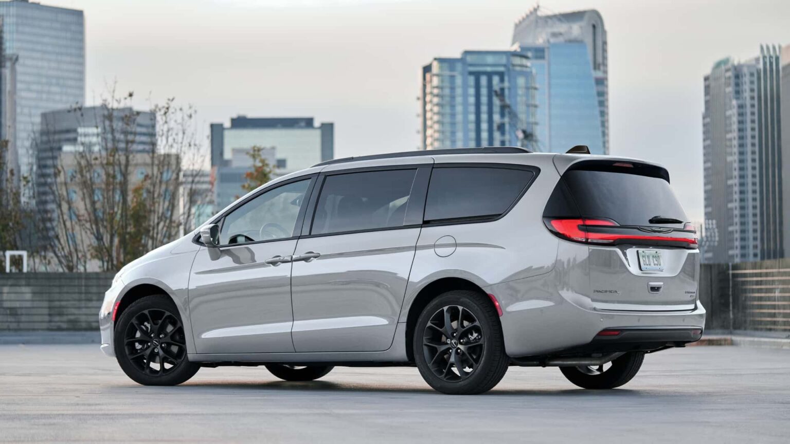 ᐅ Chrysler Pacifica 2024 Celebra 40 Años Y Se Renueva Con Innovaciones