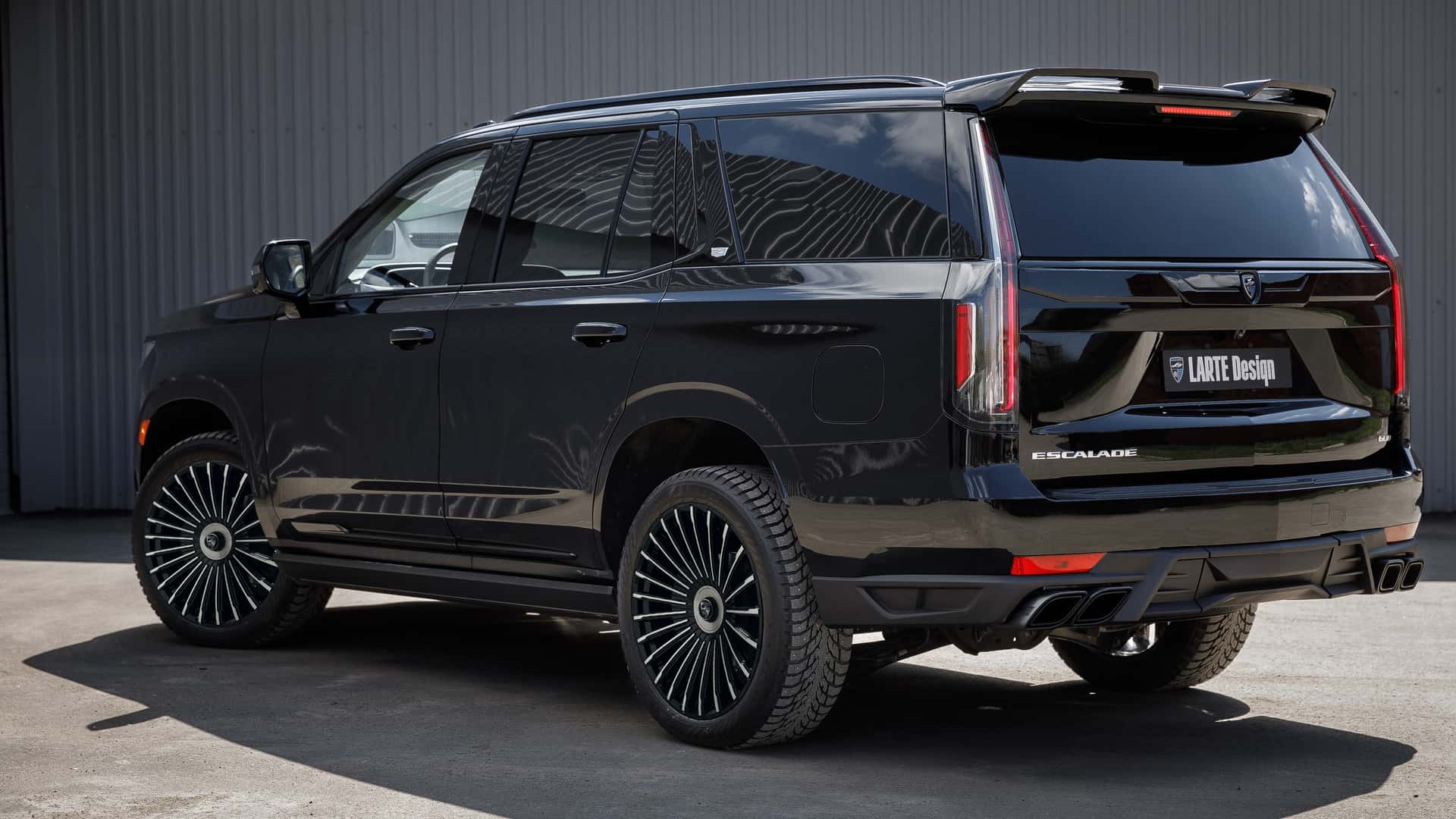 Cadillac Escalade Modificado Por Larte Design Descubre El Estilo Agresivo Y Elegante 2439