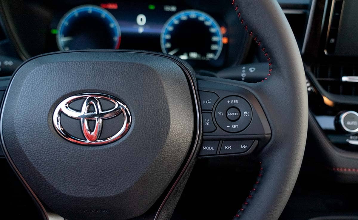 Toyota Corolla GR Sport 2024: Ahora con más seguridad. 3 Toyota Corolla GR Sport 2024 cluster y volante