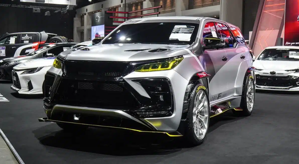 Toyota Hyper F Concept: La SW4 Fortuner más Brutal Nunca Antes Vista 2 Toyota Hyper F Concept frente