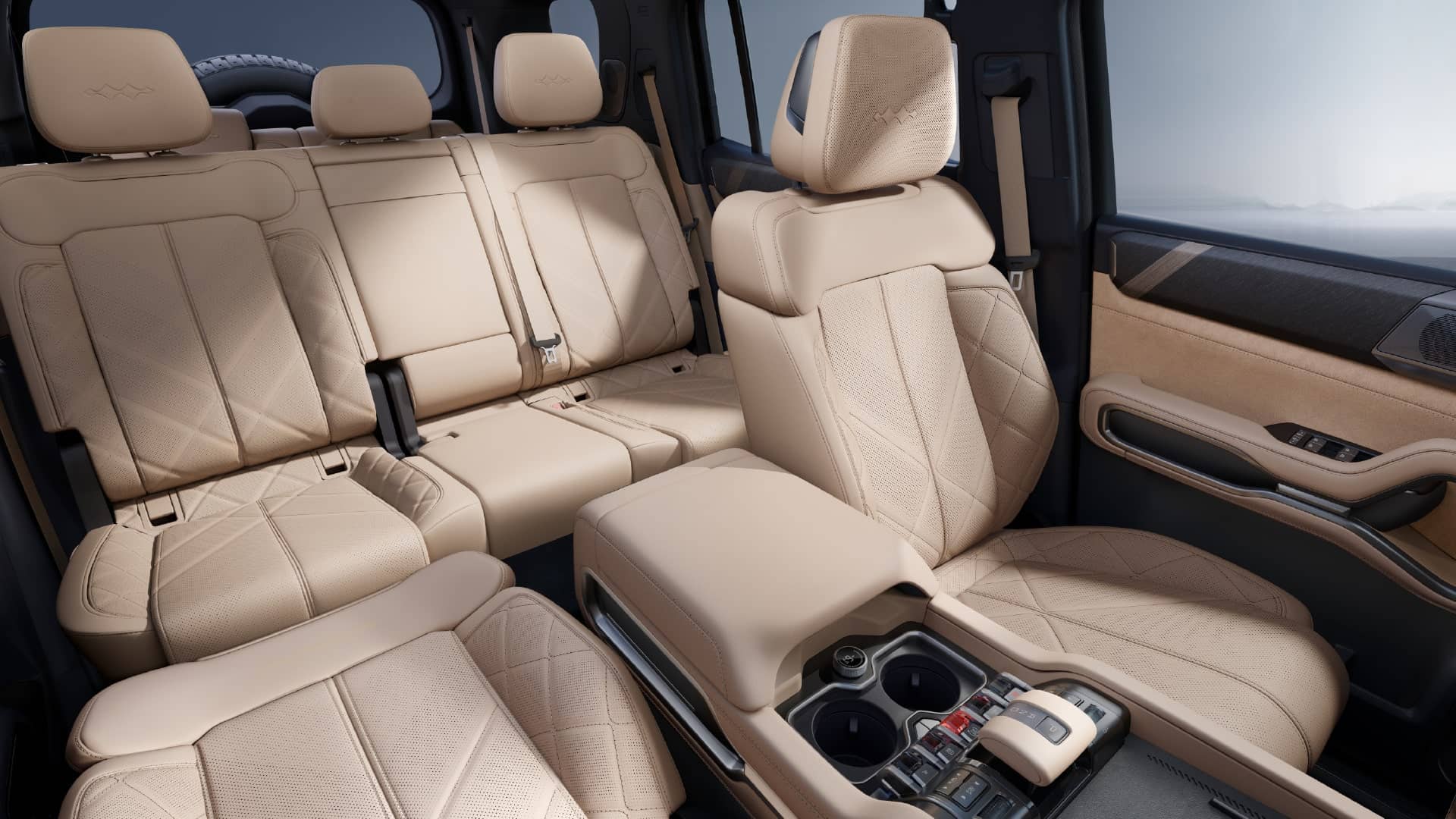 BYD Fang Cheng Bao Bao 8: Una Mirada al Interior del SUV Híbrido de Lujo 4 BYD Fang Cheng Bao Bao 8 espacios