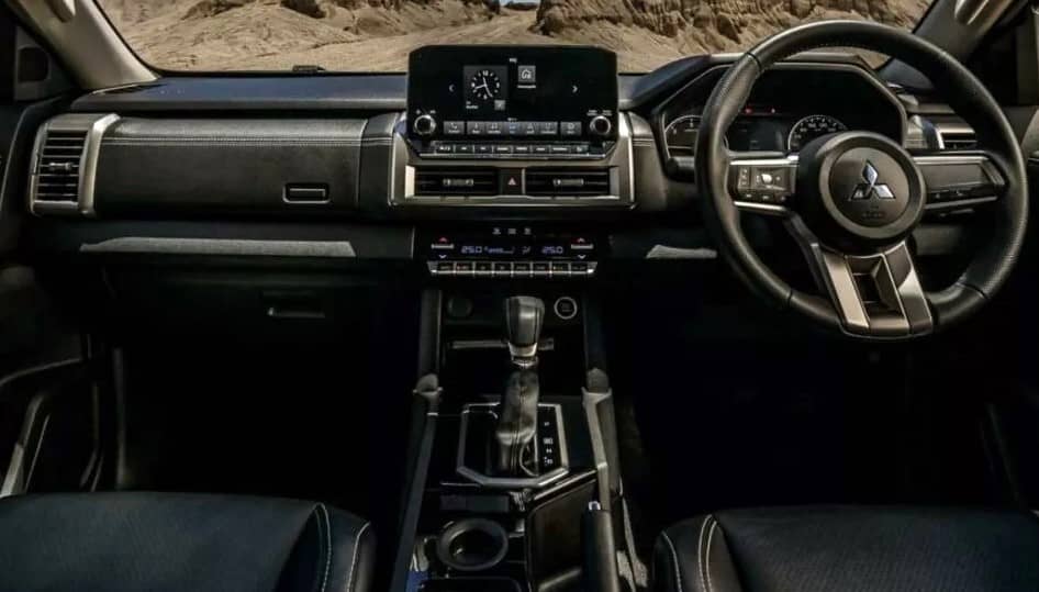 Mitsubishi L200 Black Edition interior