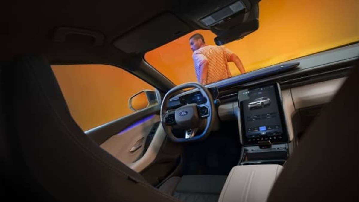 Ford Capri 2025: Un Clásico Transformado en un SUV Eléctrico 5 Ford Capri 2025 interior