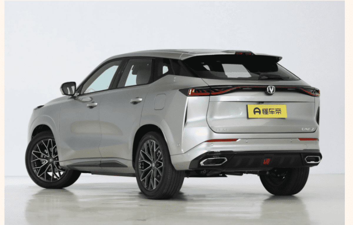 Changan UNI-Z Gasolina: Se Acerca su Lanzamiento 8 Changan UNI-Z detrás