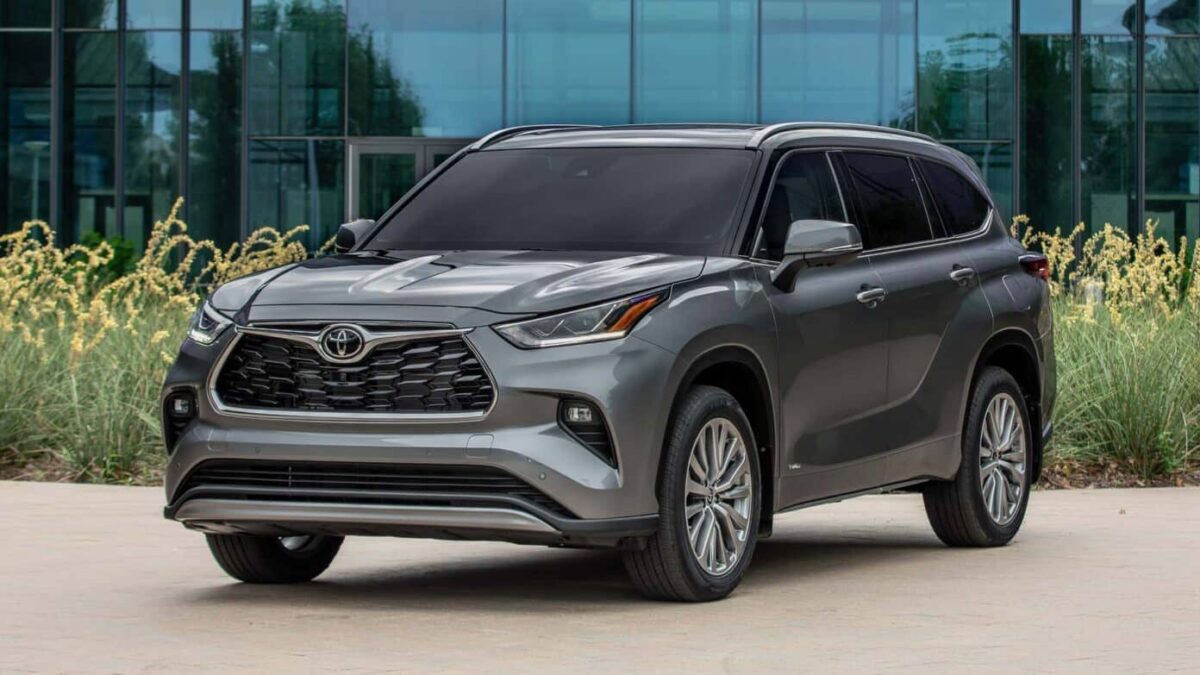 Toyota Highlander 2025