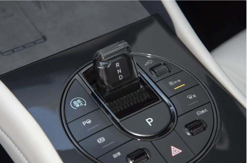 BYD Seal 06 GT EV Ya Disponible Autonomía y Tecnología Impresionantes 6 BYD Seal 06 GT consola