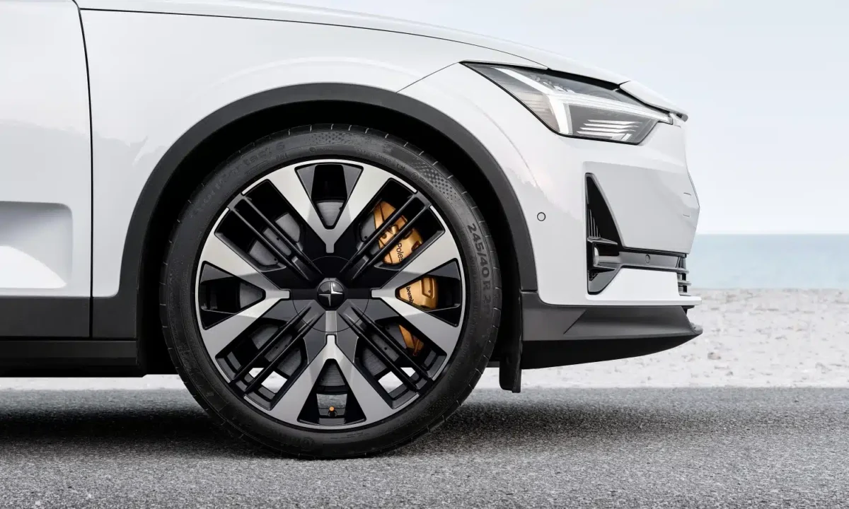 Polestar 2 2023 Llanta.jpg