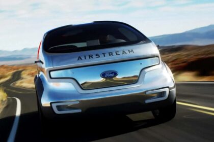 Ford Airstream Concept frente